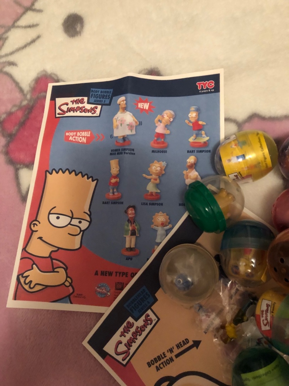 75 approximately SiMpSoNs vending machine toys - Picture 11 of 13